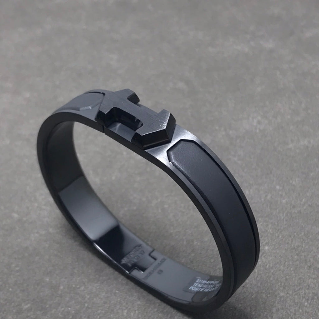 18K Super Hermes Black Bracelet