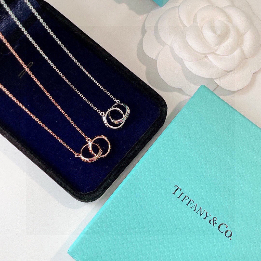 18K Tiffany Atlas X Closed Interlocking Pendant Necklace