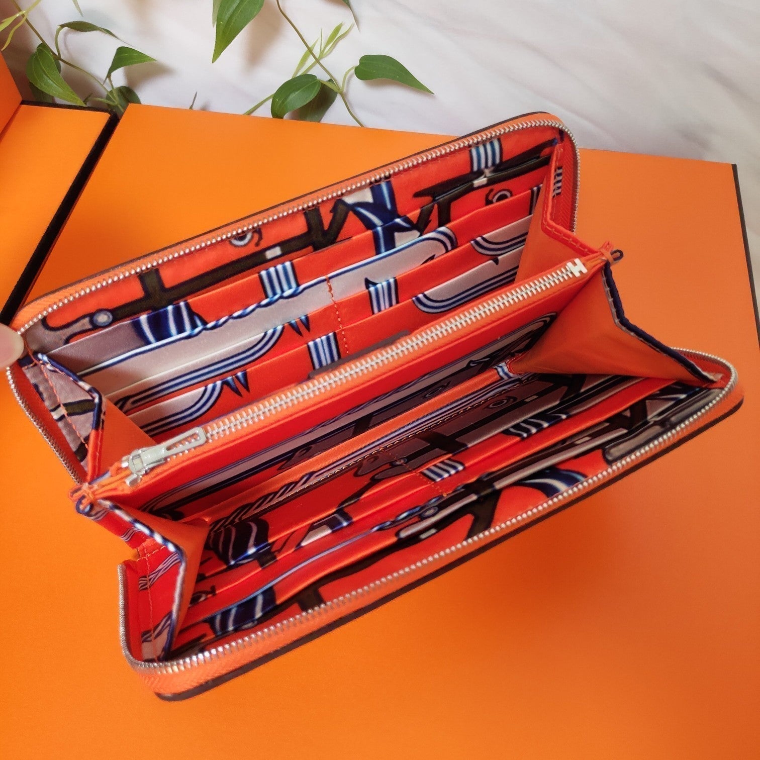 HERMES Zipper Wallet 20 Orange Epsom