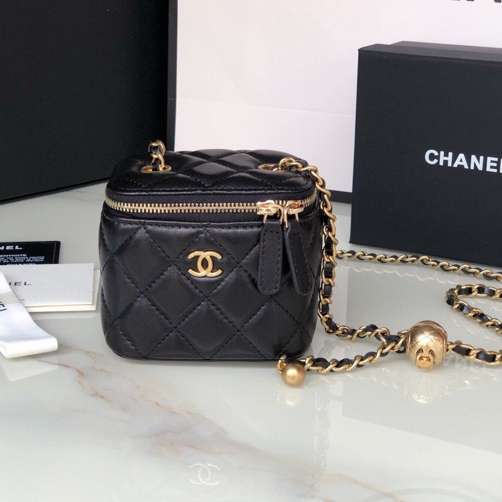 CHANEL MINI 11 VANITY CHAIN IN BLACK CALFSKIN GOLD HARDWARE