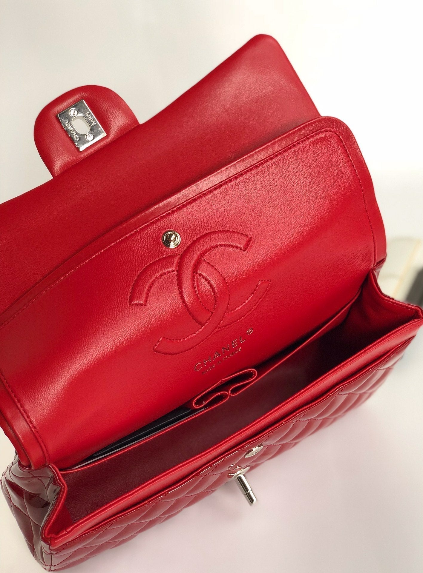 CHANEL FLAP BAG MEDIUM 25CM RED PATENT CALFSKIN SILVER HARDWARE