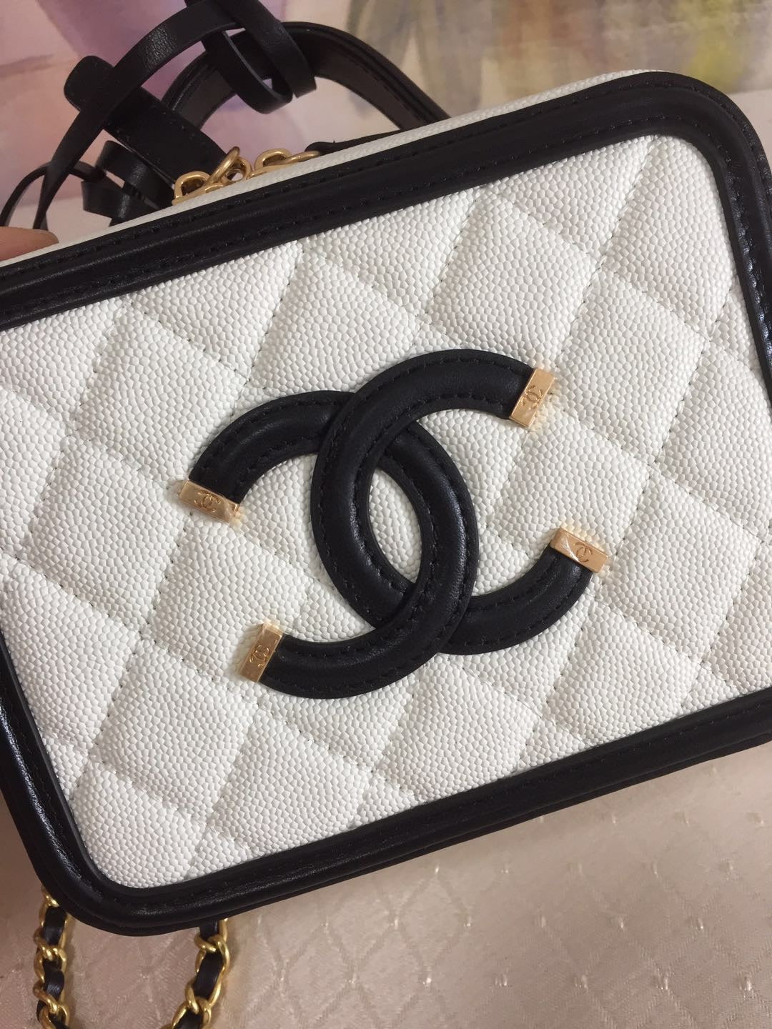CHANEL MINI 17 VANITY CASE IN BLACK MIX WHITE CALFSKIN GOLD HARDWARE