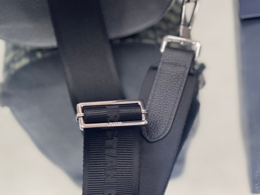 DIOR GALLOP SLING BAG 27 IN BEIGE MIX BLACK OBLIQUE JACQUARD AND CALFSKIN