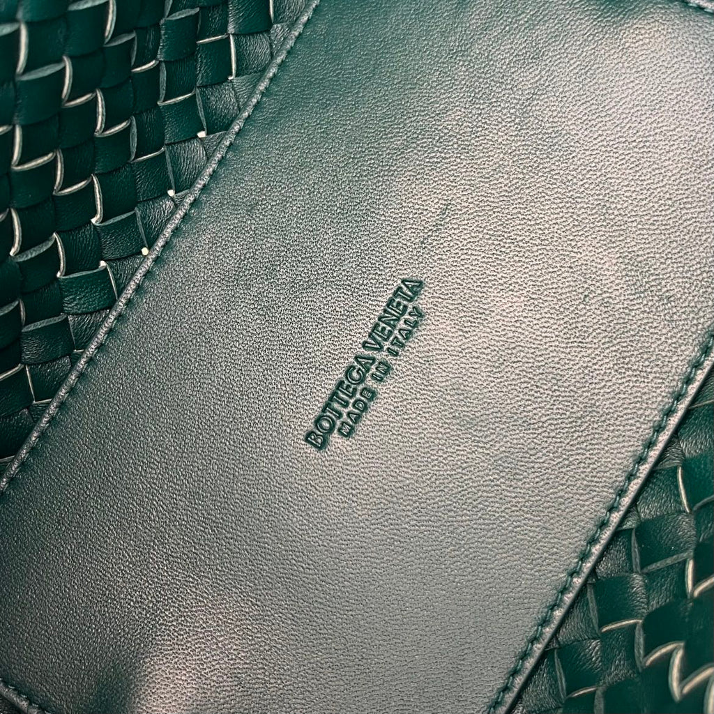 BOTTEGA VENETA MINI CABAT 20 IN KAITOKE GREEN LAMBSKIN