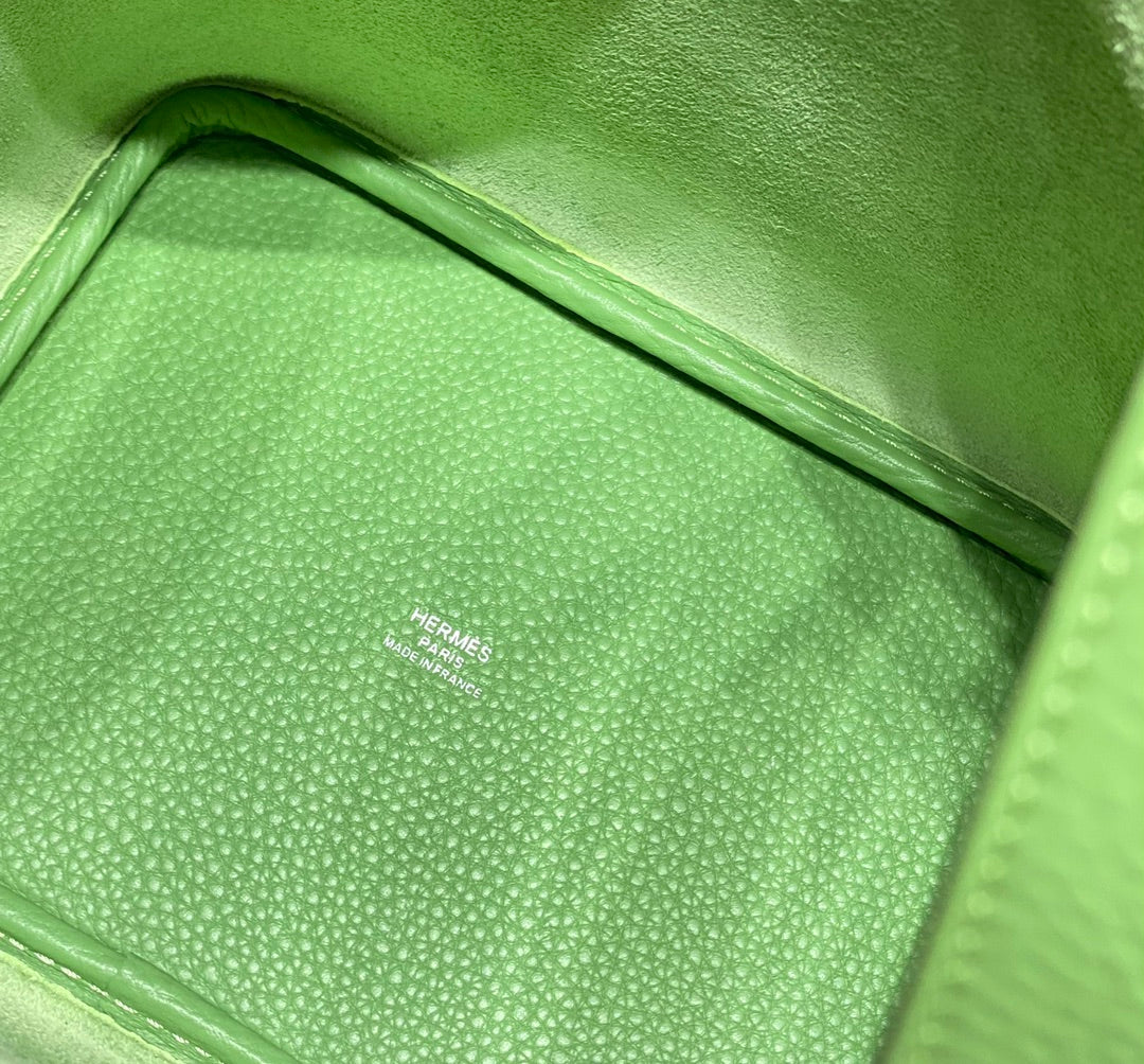 HERMES picotin lock 18 green togo shw