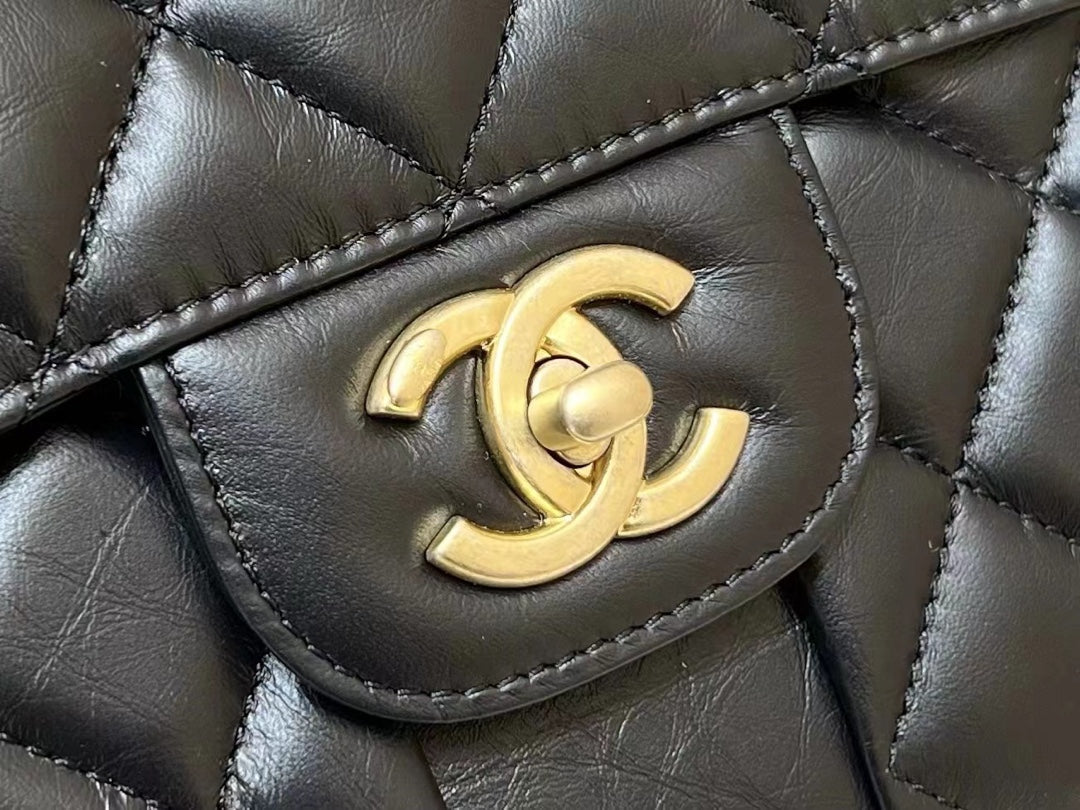 CHANEL 25S  MEDIUM FLAP BAG 25 IN BLACK CALFSKIN GOLD HARDWARE