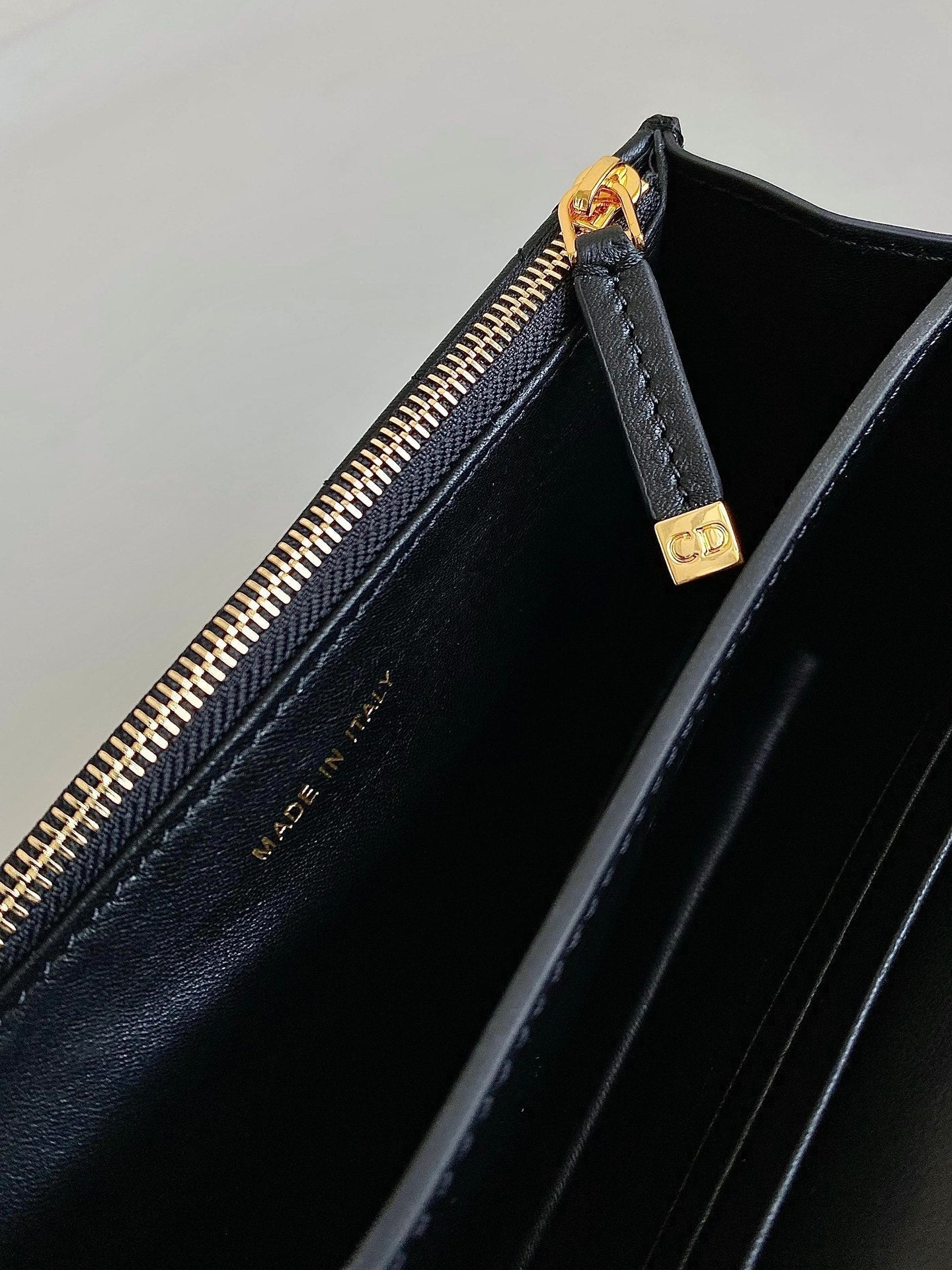 DIOR MINI CHAIN BAG 17 IN BLACK CALFSKIN