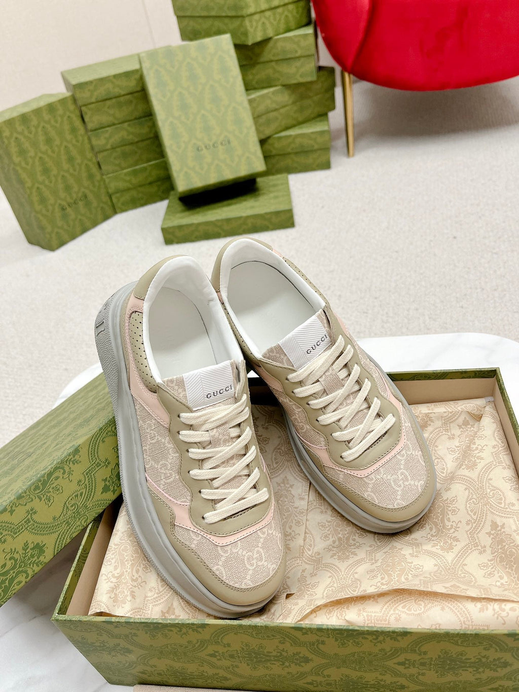 GUCCI TRAINER LIGHT GRAY AND TORTILLA CALFSKIN