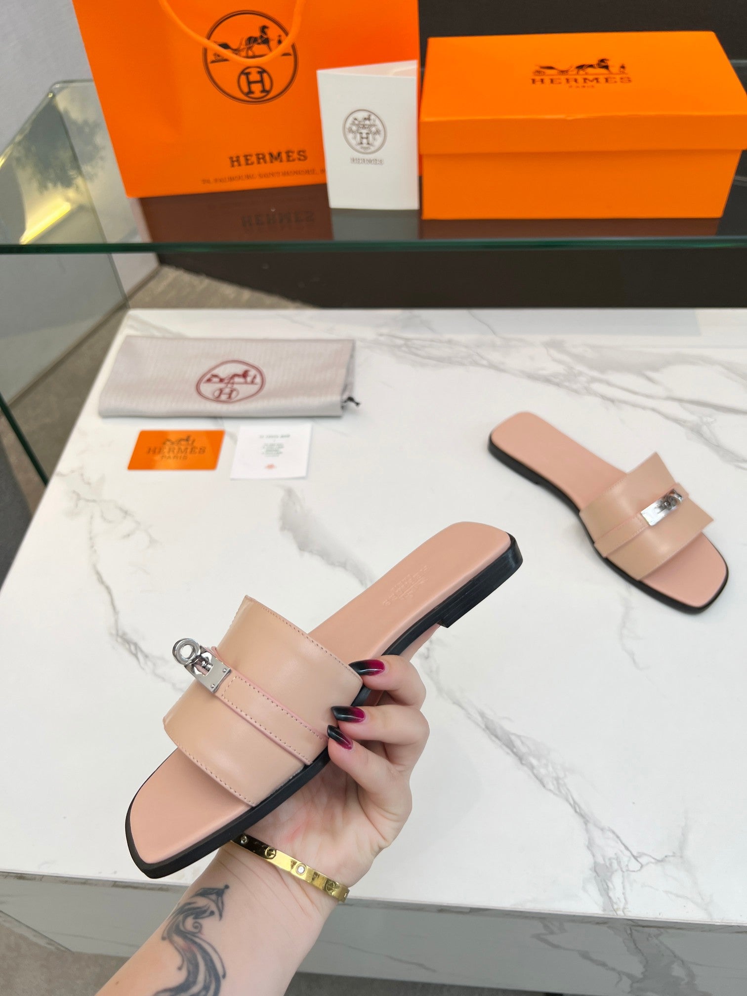 HERMES Giulia Sandal Rose Cannelle Calfskin