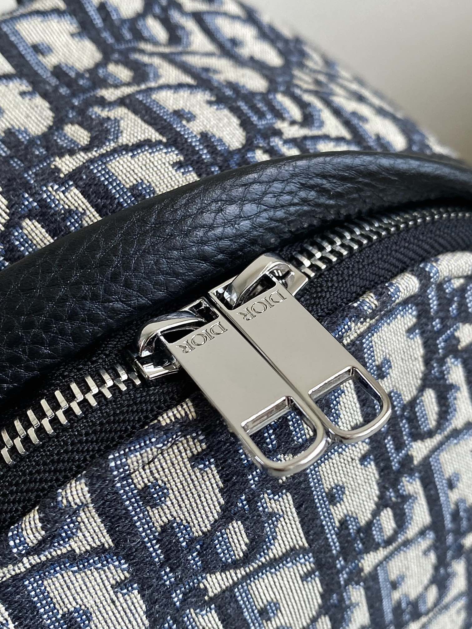 DIOR SMALL BACKPACK 32 BLUE OBLIQUE JACQUARD