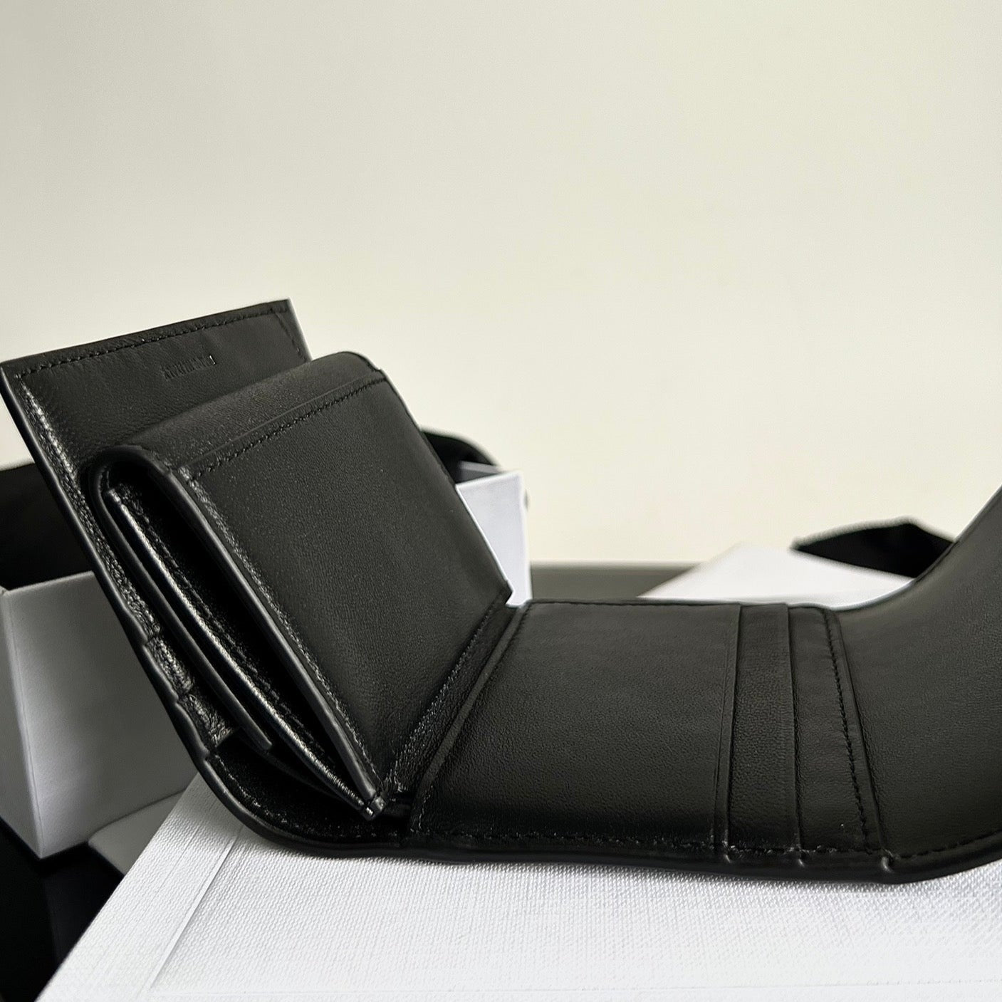 CELINE TRIOMPHE 10 CALFSKIN WALLET BLACK