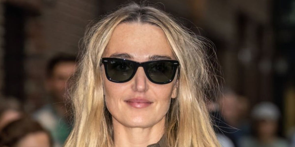 Ray-Ban Wayfarer 2140 901 Black - As Seen On Leonardo DiCaprio & Hailey Bieber