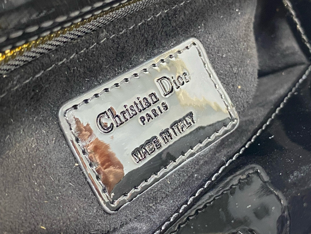 DIOR MINI 17 LADY BAG IN BLACK PATENT CALFSKIN