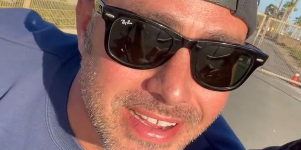 Ray-Ban Wayfarer 2140 901 Black - As Seen On Leonardo DiCaprio & Hailey Bieber