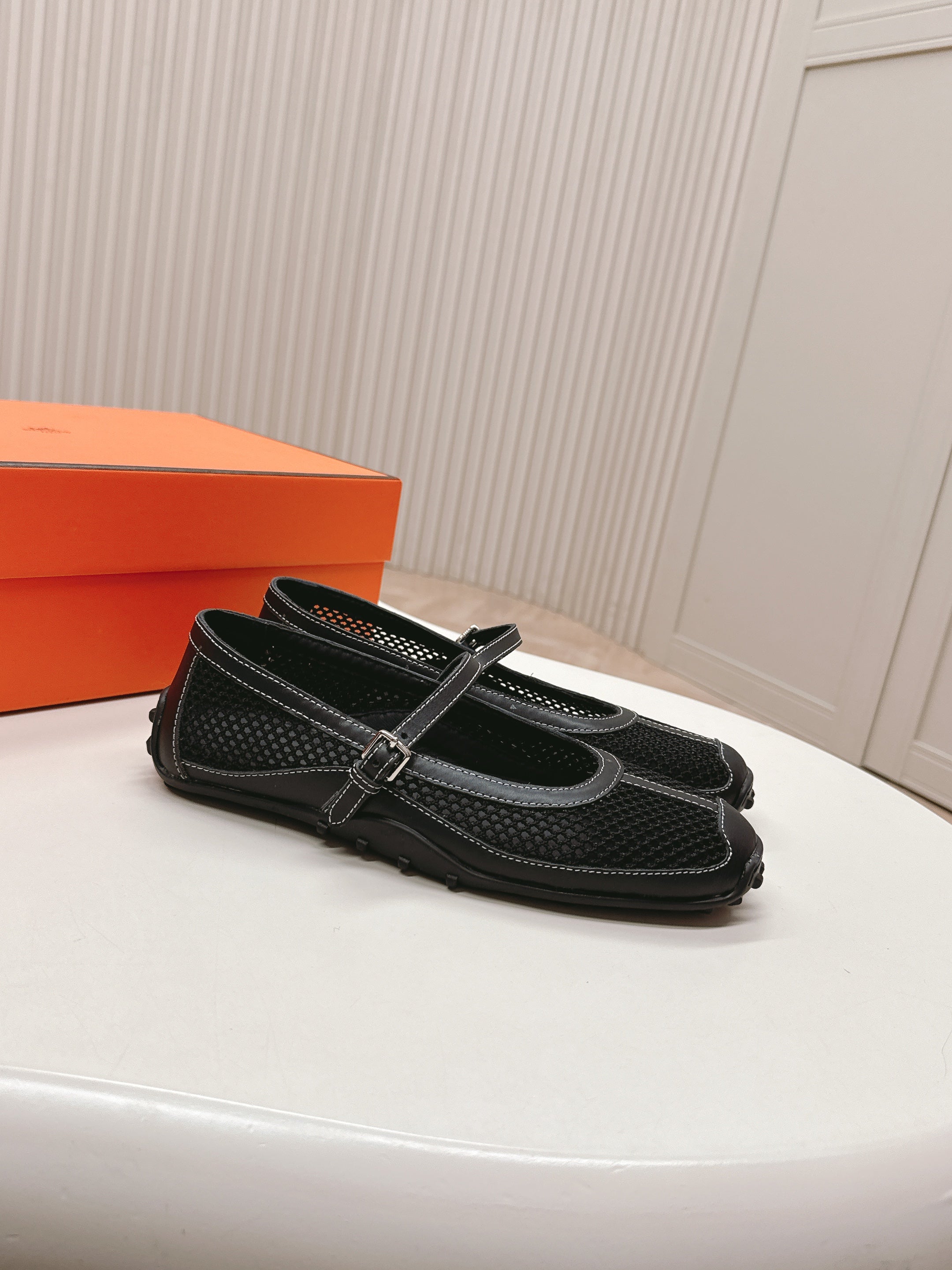 HERMES KICHU BALLET FLAT IN BLACK CROCHET KNIT AND CALFSKIN