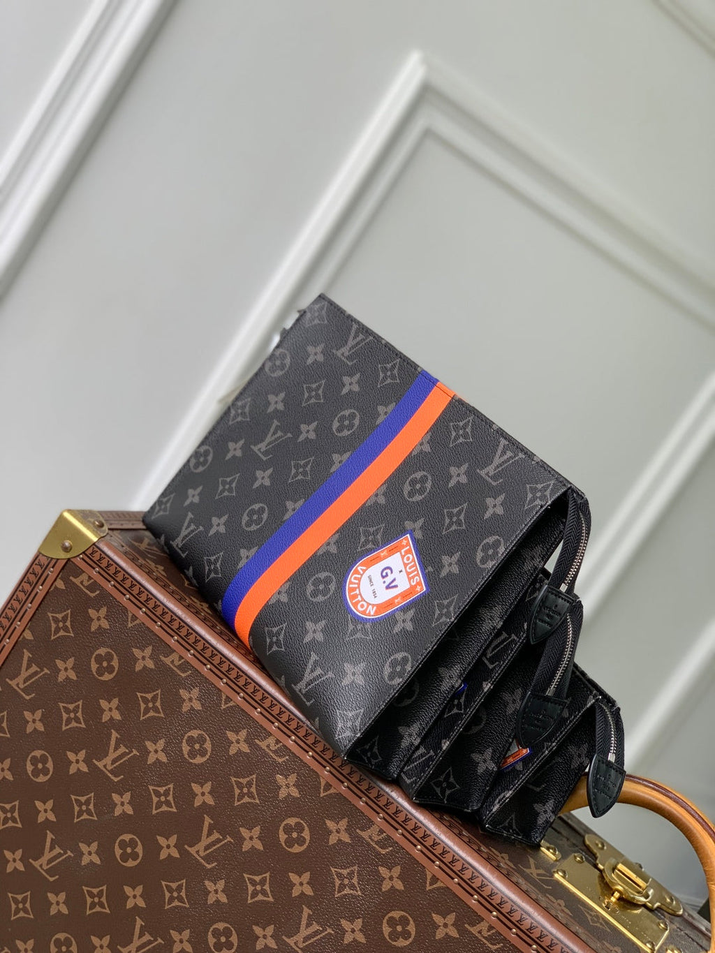 LOUIS VUITTON RIO TOILET POUCH 25 IN BLACK CANVAS MONOGRAM SILVER LOCK