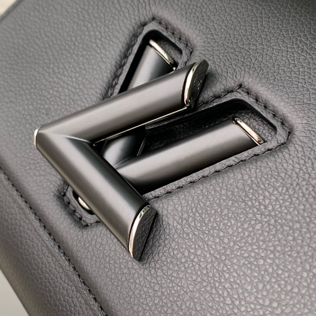 LOUIS VUITTON TWIST SLIM 19 IN BLACK TAURILLON CALFSKIN WITH PEARL CHAIN