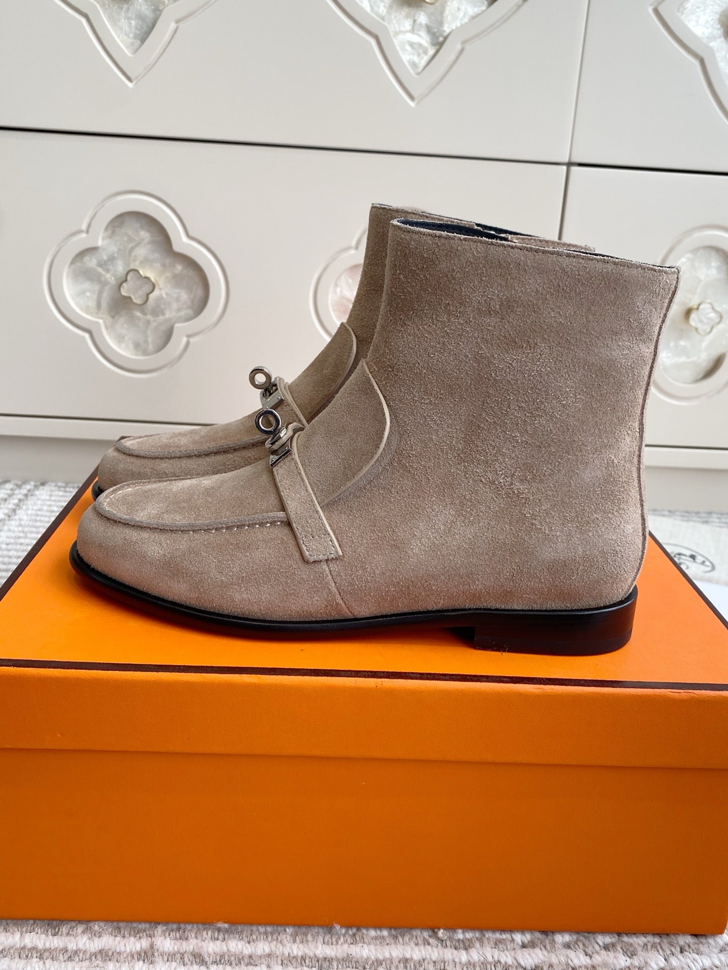 HERMES 25S KELSY ANKLE BOOT IN EARTHY BROWN-GRAY SUEDE WITH SILVER HARDWARE
