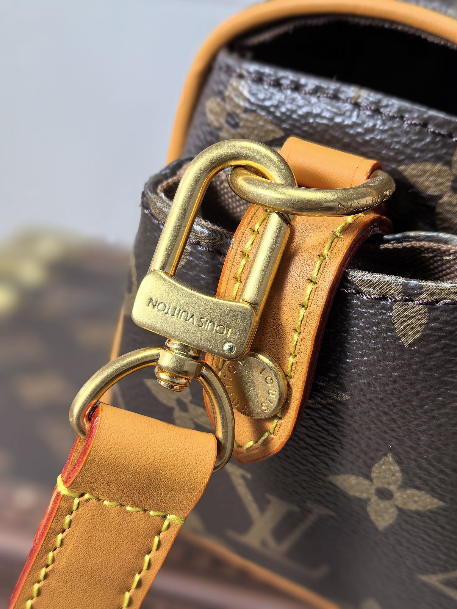 LOUIS VUITTON LV 25S CARGO 23 IN BROWN MONOGRAM CANVAS LEATHER TRIM GOLD HARDWARE