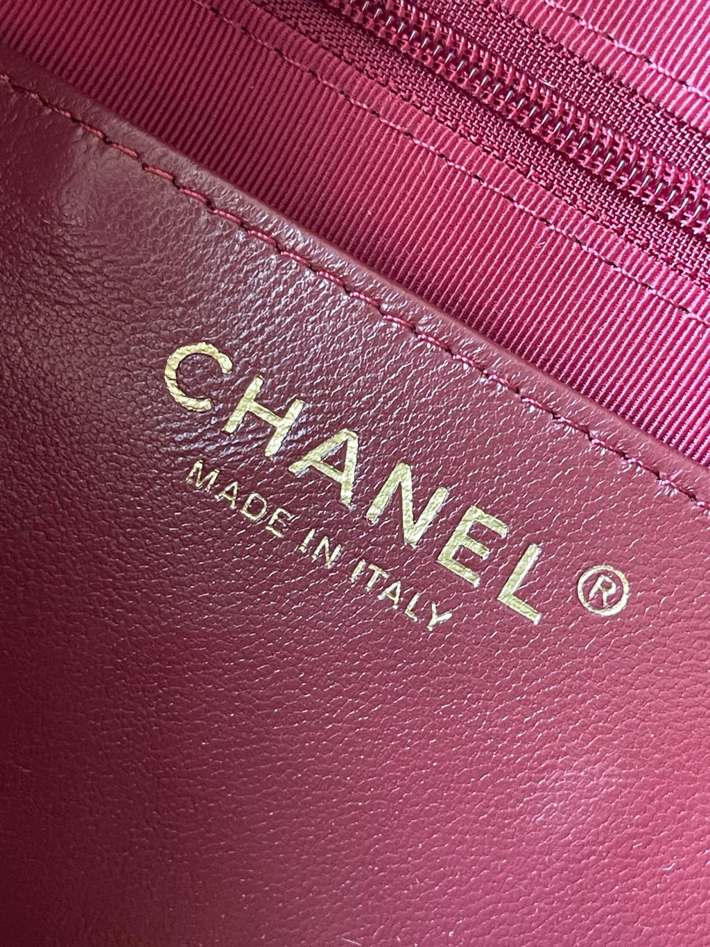 CHANEL CAMERA BAG 24 IN BUANEER RED QUILTED LAMBSKIN DOUBLE C GOLD COIN