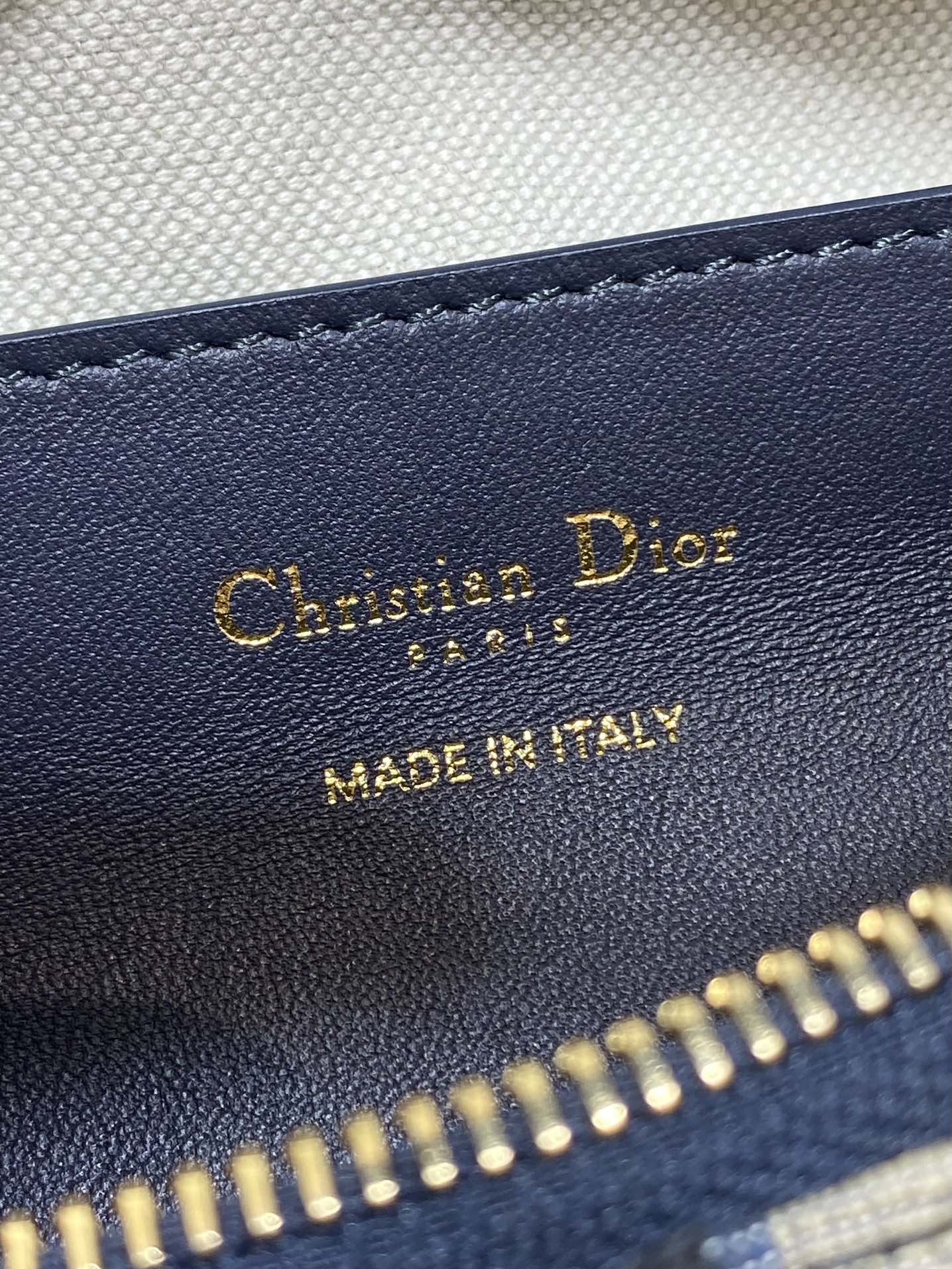 DIOR 25S MEDIUM D-DREAM BAG 24 IN BLUE  OBLIQUE JACQUARD AND SMOOTH CALFSKIN