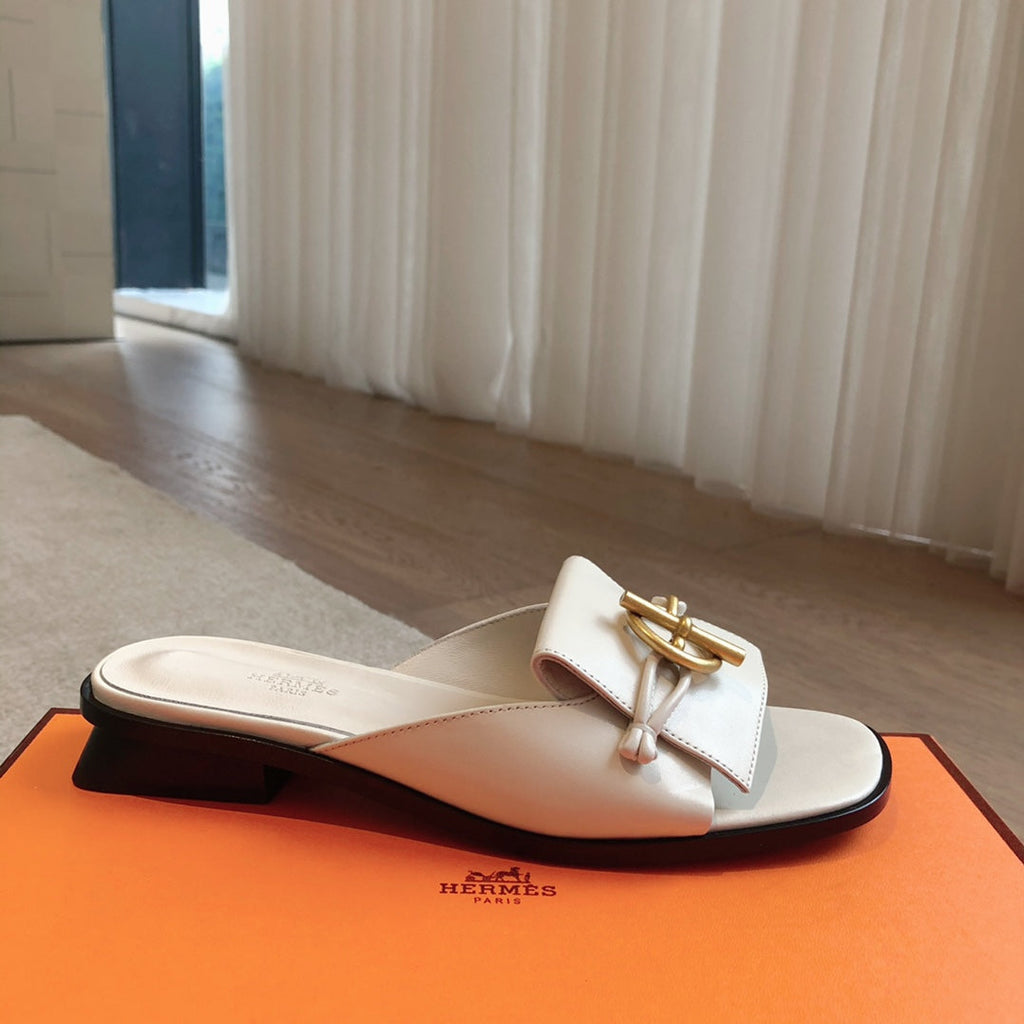 HERMES ISLE SANDAL WHITE CALFSKIN