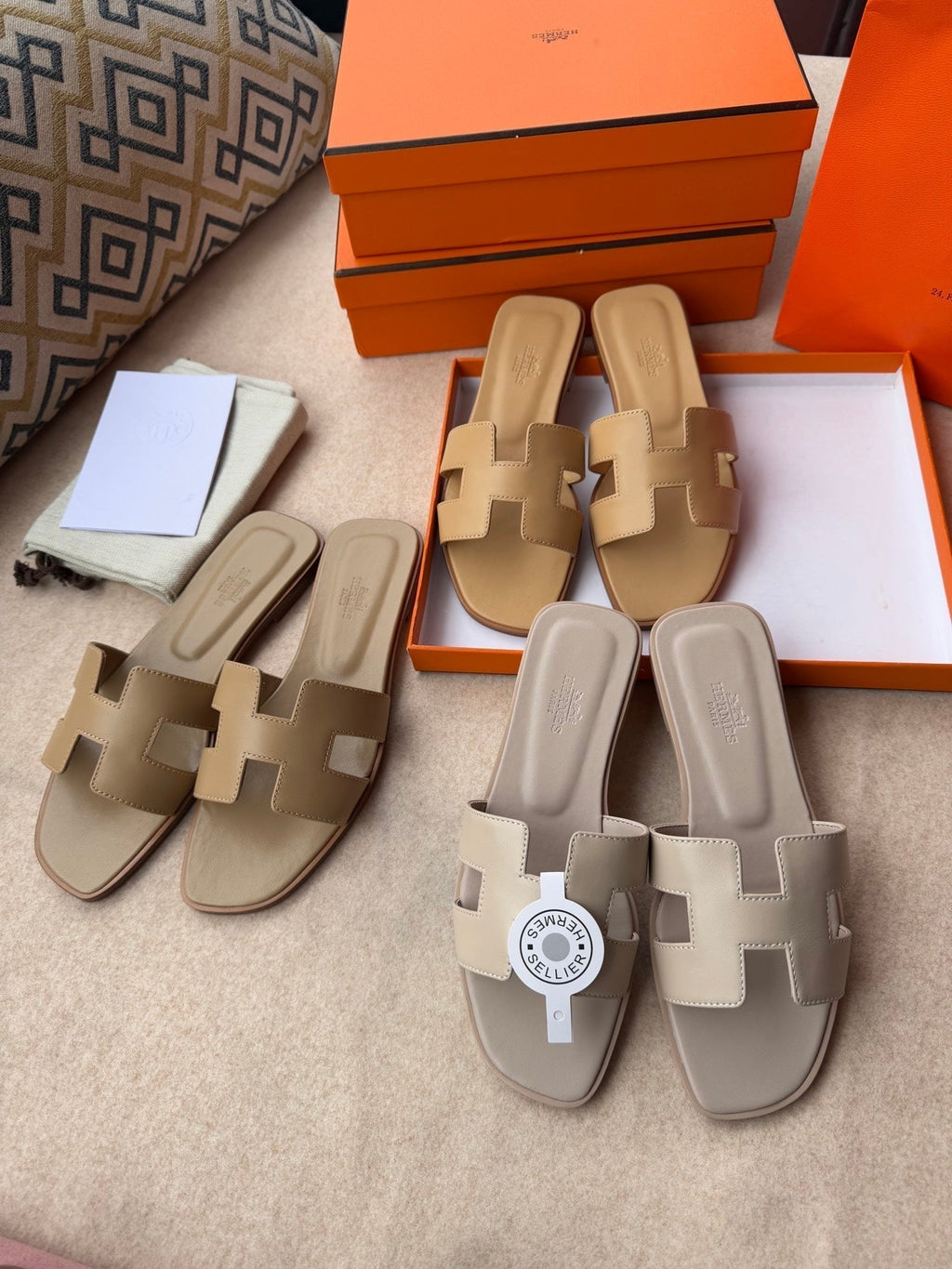 HERMES 0RAN SANDALS IN KHAKI BROWN CALFSKIN
