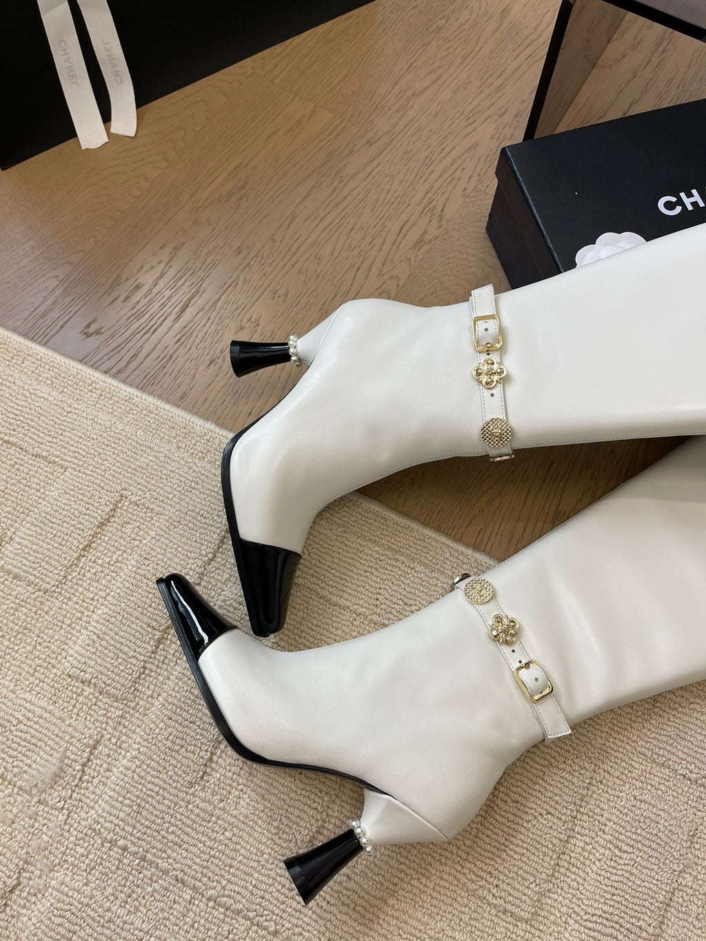 CHANEL KNEE HIGH BOOTS IN WHITE MIX BLACK CALFSKIN