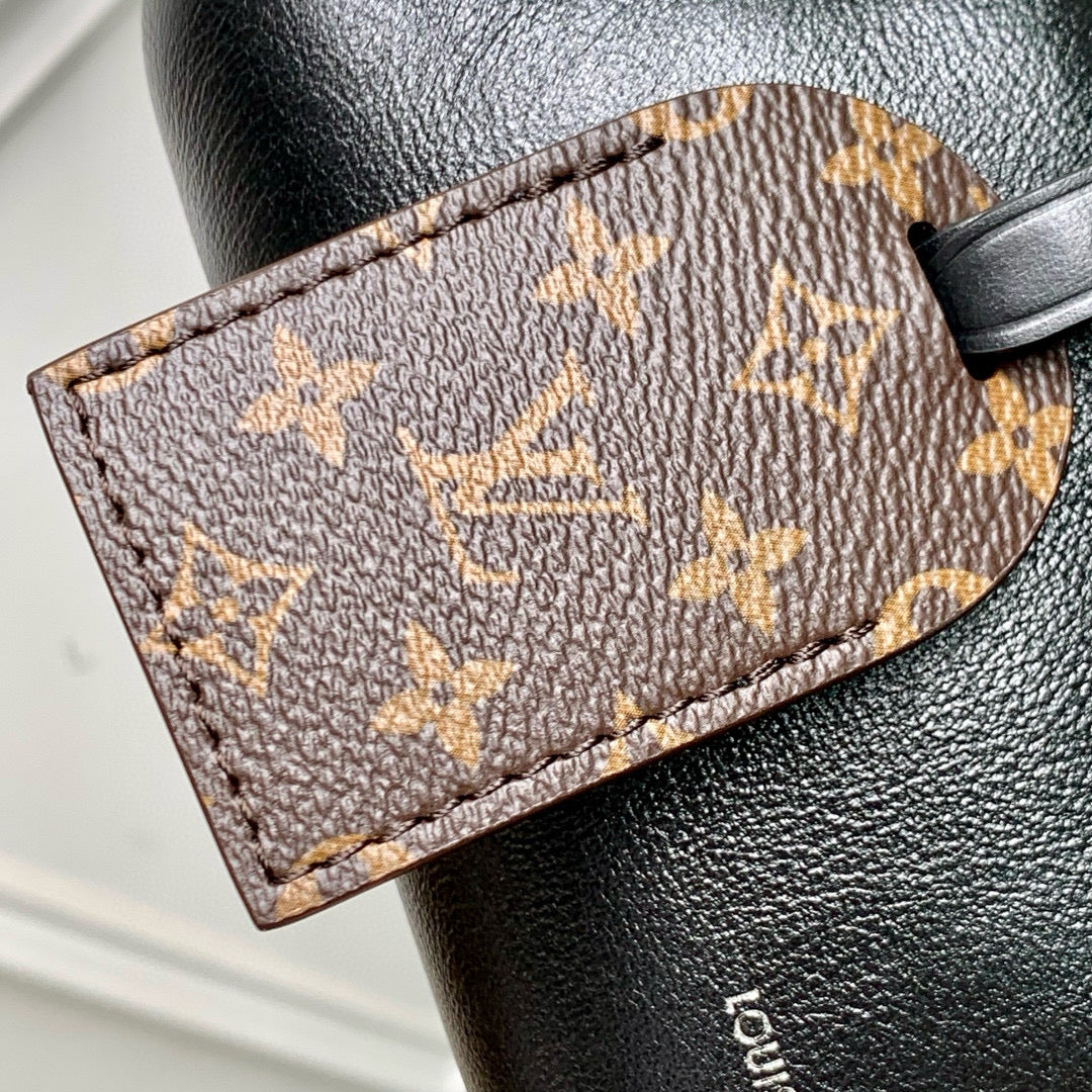 LOUIS VUITTON POCHETTE VIBE HANDBAG 25 IN BLACK LAMBSKIN BROWN COWHIDE AND COATED CANVAS TRIM