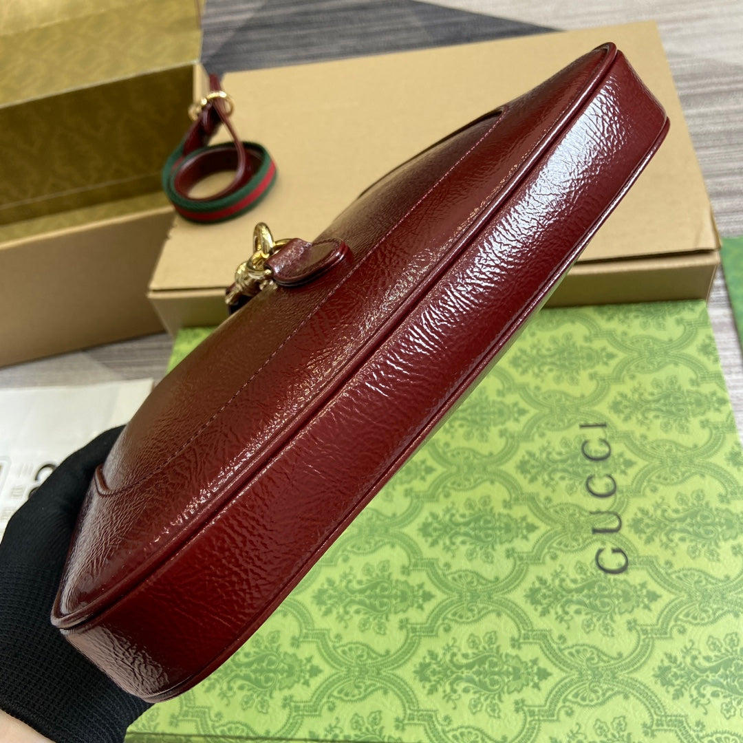 GUCCI JACKIE SMALL SHOULDER BAG 27 IN WINE RED CRACKED LACQUER CALFSKIN GOLD HARDWARE