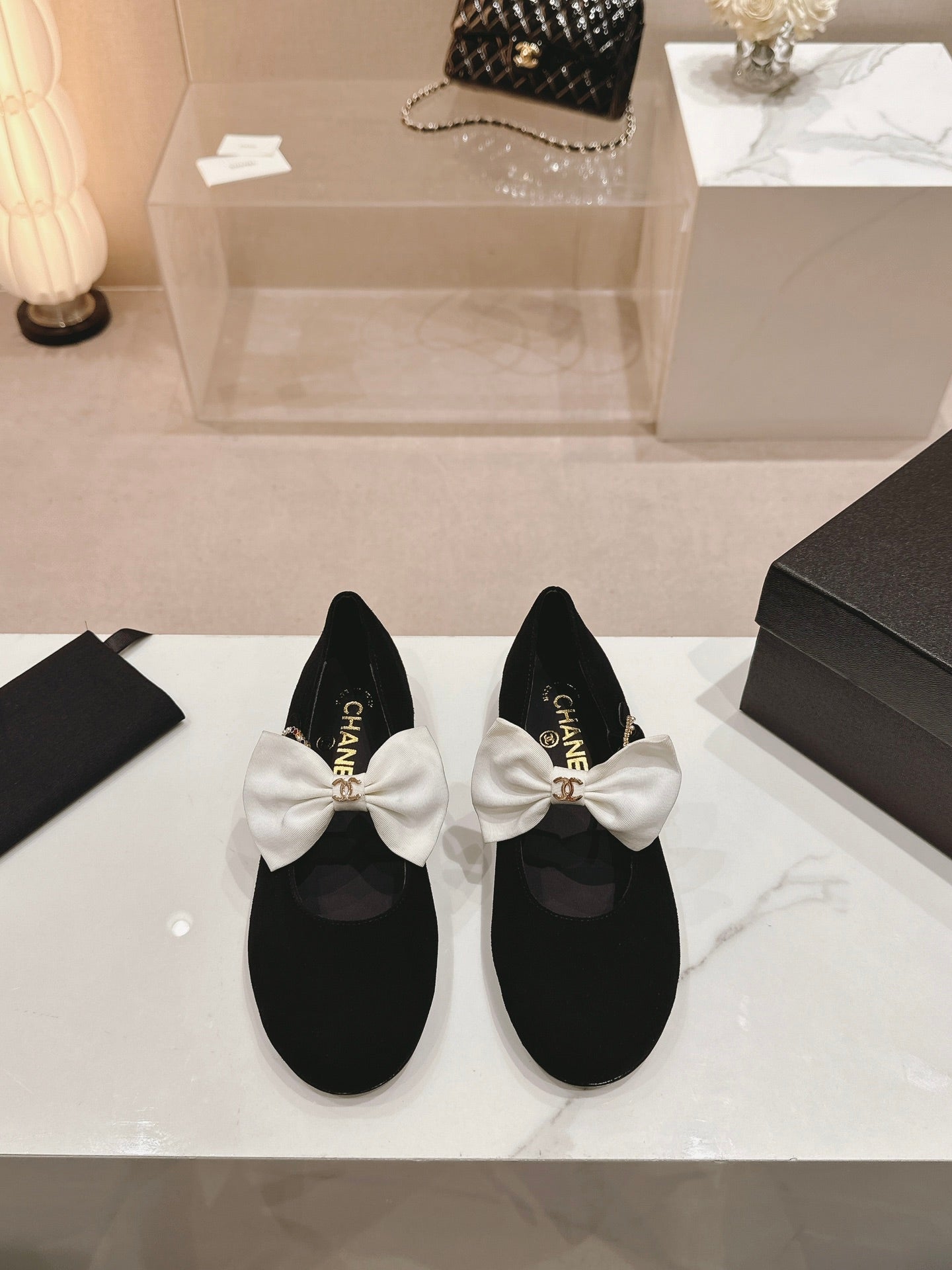 CHANEL MARY JANE SHOES BLACK CALFSKIN