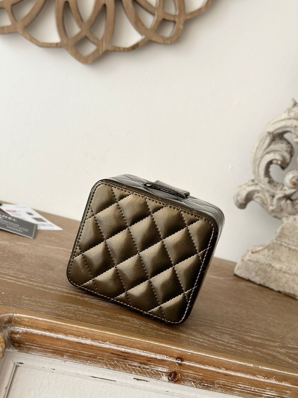 CHANEL MINI VINTAGE COSMETIC BAG 11 IN MIKADO SHINY CALFSKIN GOLD HARDWARE
