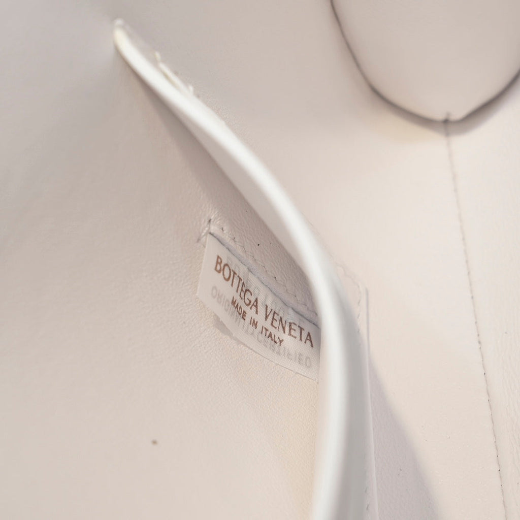 BOTTEGA VENETA Long Clutch Andiamo 31 White Crocodile Calfskin Ghw