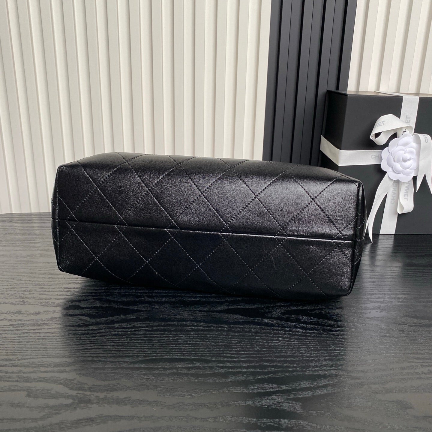 CHANEL 25S HOBO BAG 36 IN BROWN SUEDE AND BLACK CALFSKIN WITH GOLD HARDWARE