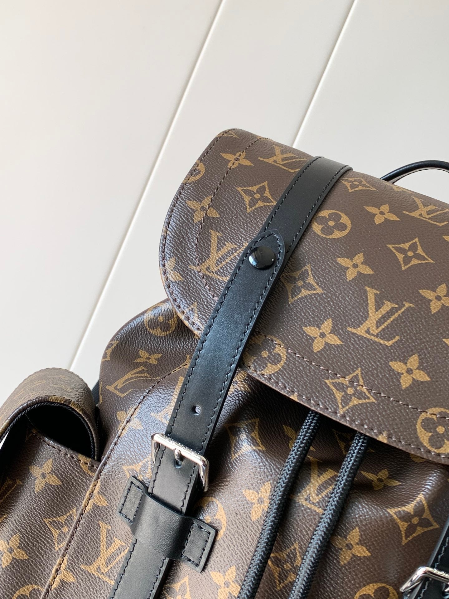 LOUIS VUITTON CHRISTOPHER MM BACKPACK 47 IN BROWN MONOGRAM CANVAS