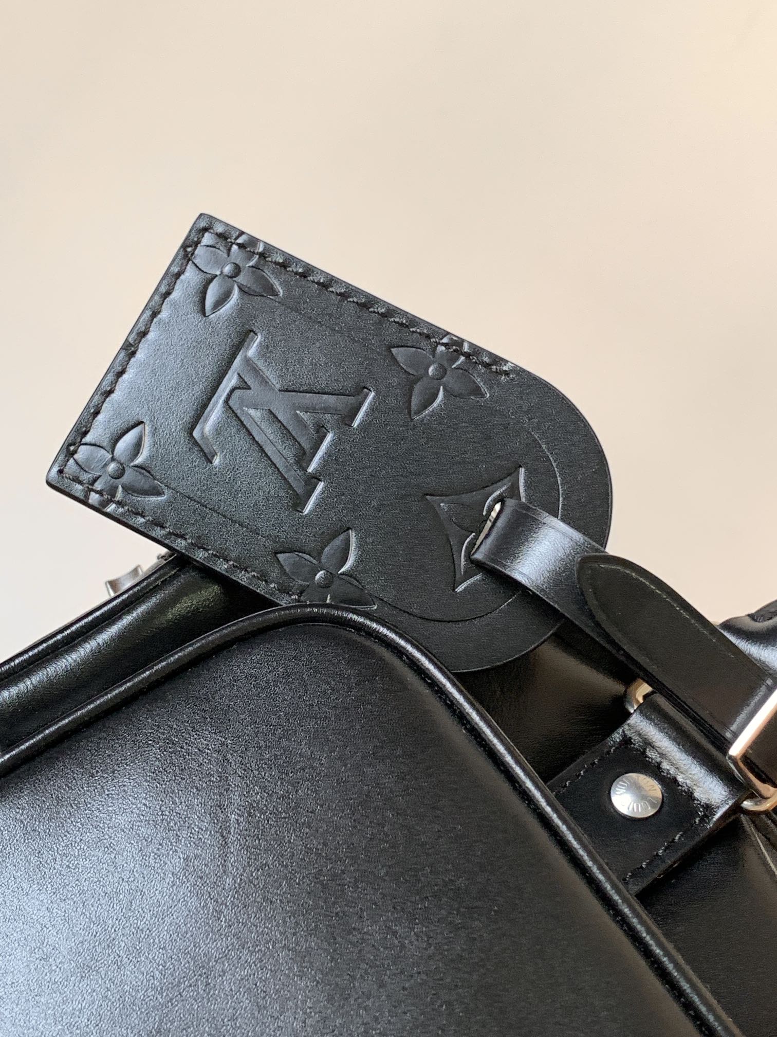 LOUIS VUITTON LV 25S KEEPALL CARGO BANDOULIÈRE 25 IN BLACK CALFSKIN SILVER HARDWARE