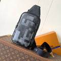 LOUIS VUITTON AVENUE 31 IN BLACK CANVAS CALFSKIN