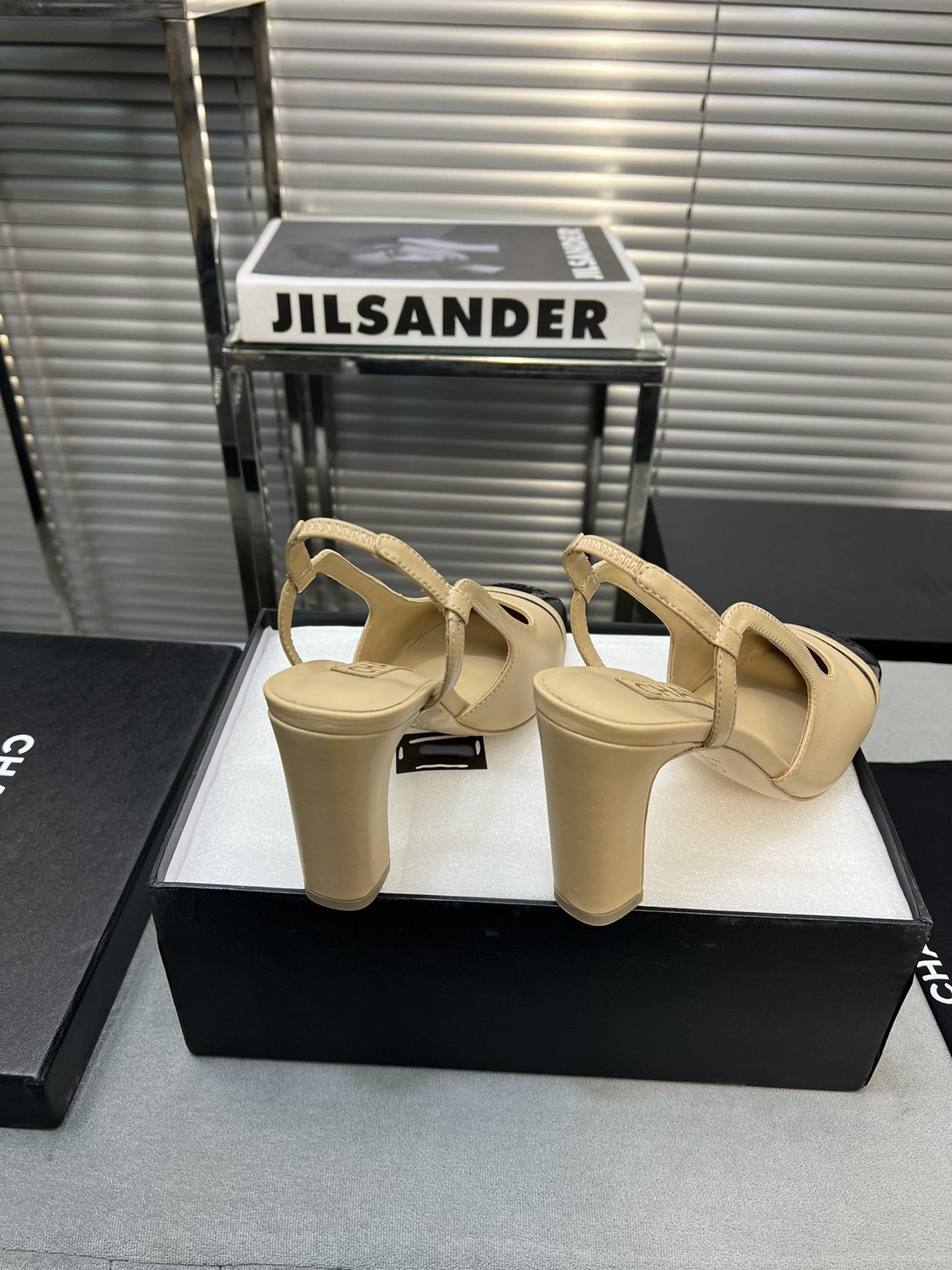 CHANEL slingback light beige suede silver metalic lambskin square toe 9.5