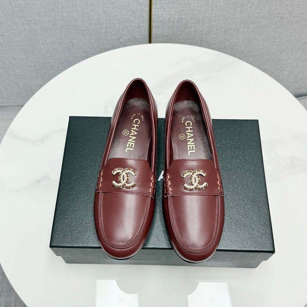 CHANEL LOAFER 25S IN DARK RED LAMBSKIN WITH GOLD HARDWARE