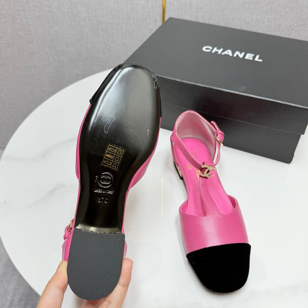 CHANEL MARY JANE 25S IN PINK LAMBSKIN AND BLACK SUEDE WITH PEARL HEEL