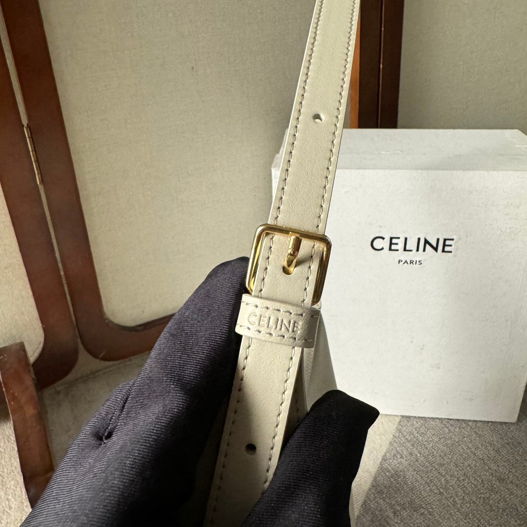 CELINE SMALL HELOÏSE BAG CUIR 22 IN WHITE CALFSKIN EMBOSSED LOGO