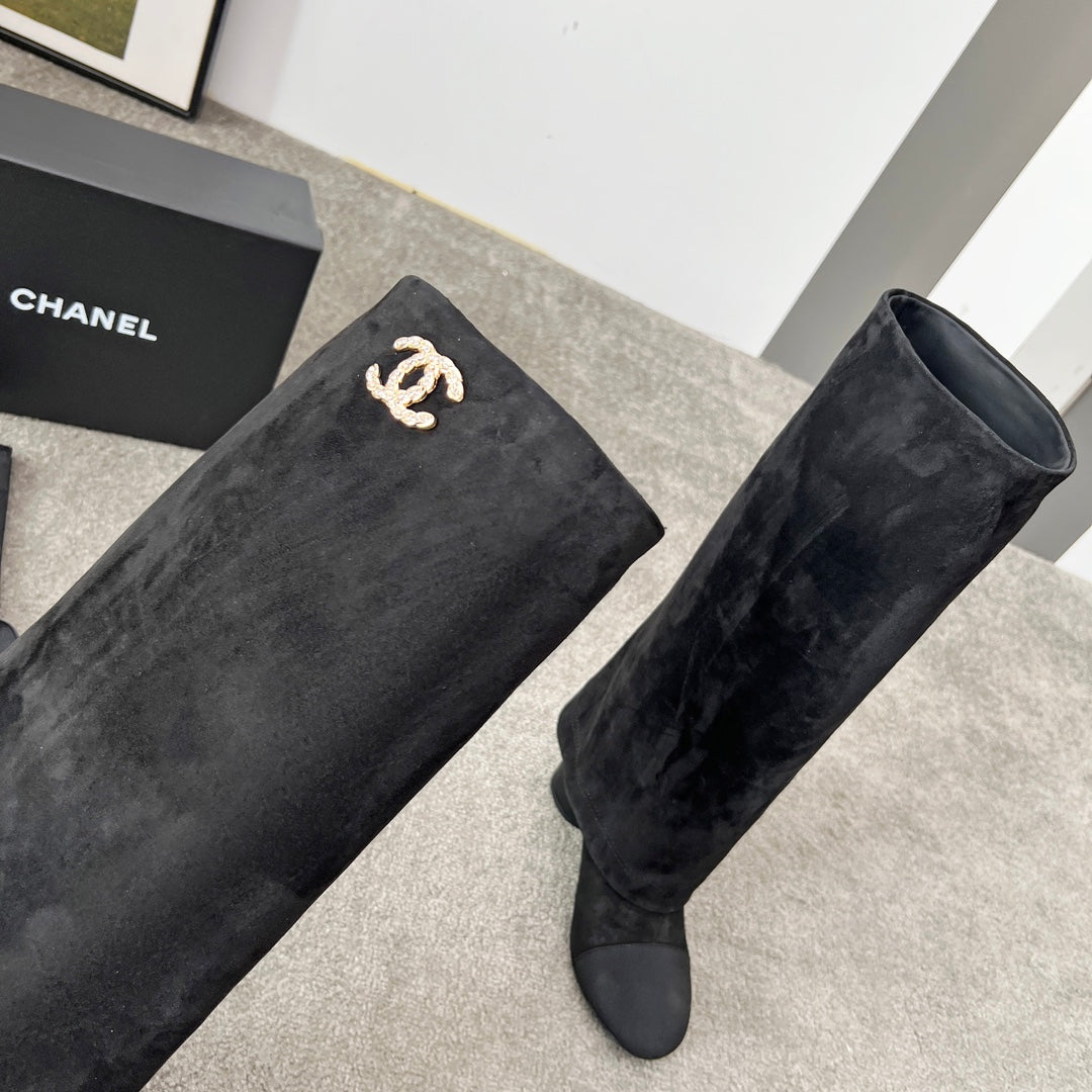 CHANEL 25S HIGH BOOTS 55MM IN BLACK SUEDE AND CANVAS GOLD HARDWARE