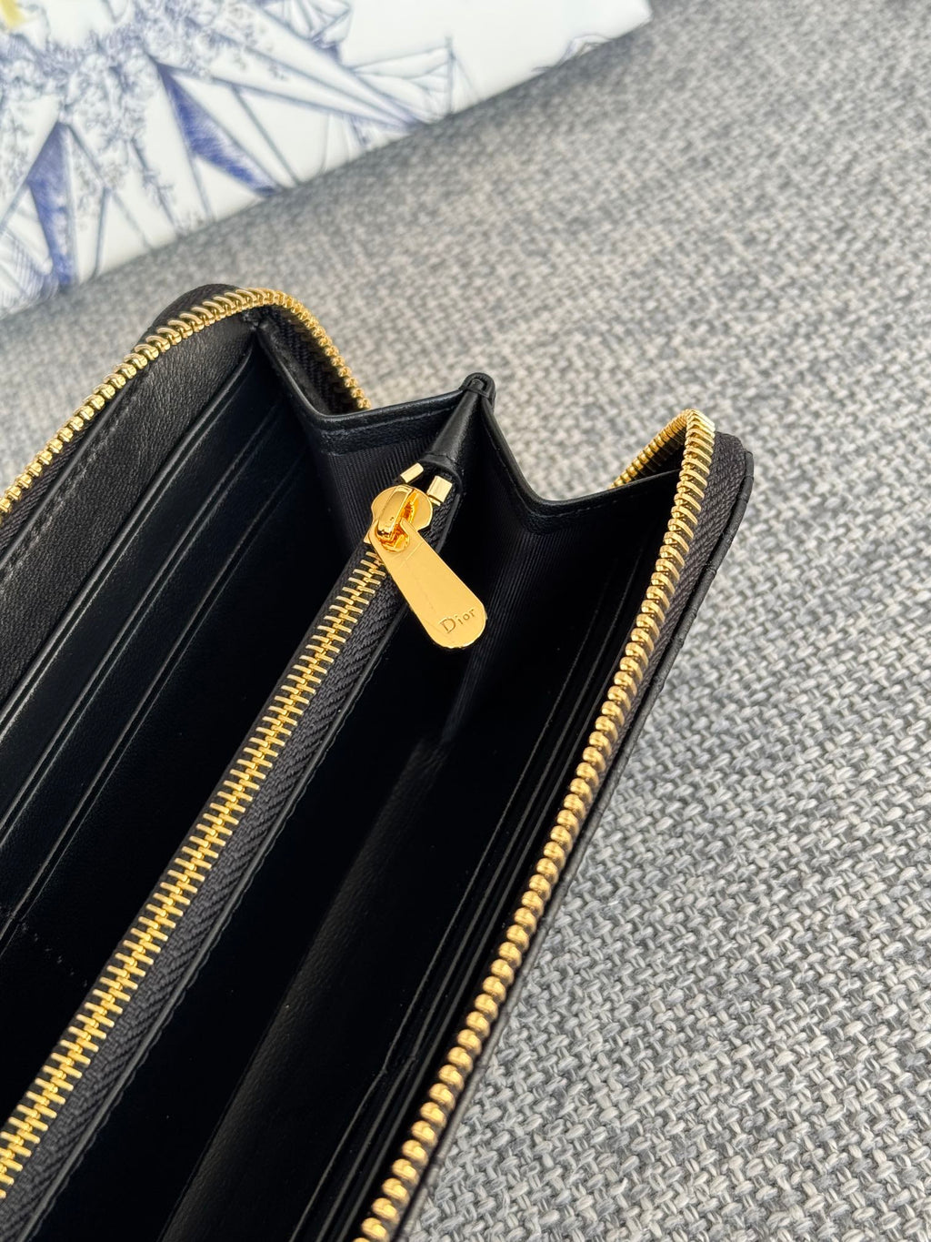 DIOR VERTICAL LONG ZIP WALLET 20 IN BLACK QUILTED ALLOVER CALFSKIN