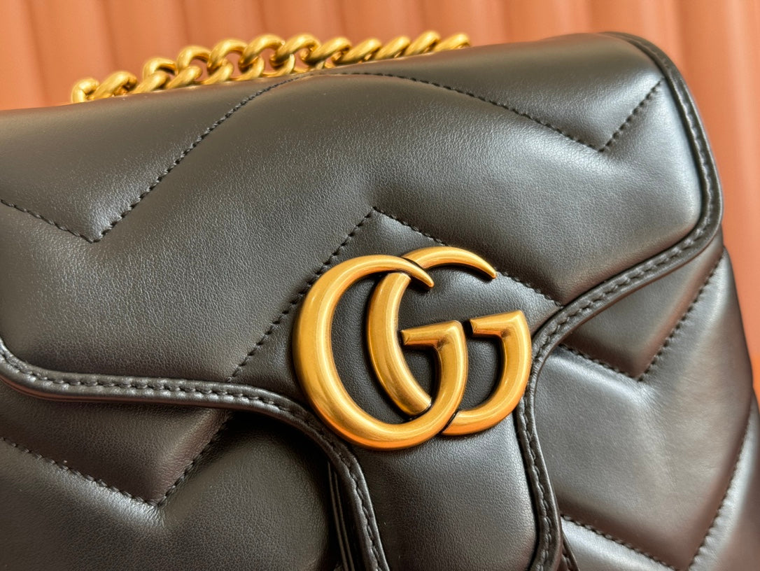 GUCCI MARMONT BACKPACK 20 IN BLACK CALFSKIN GOLD HARDWARE