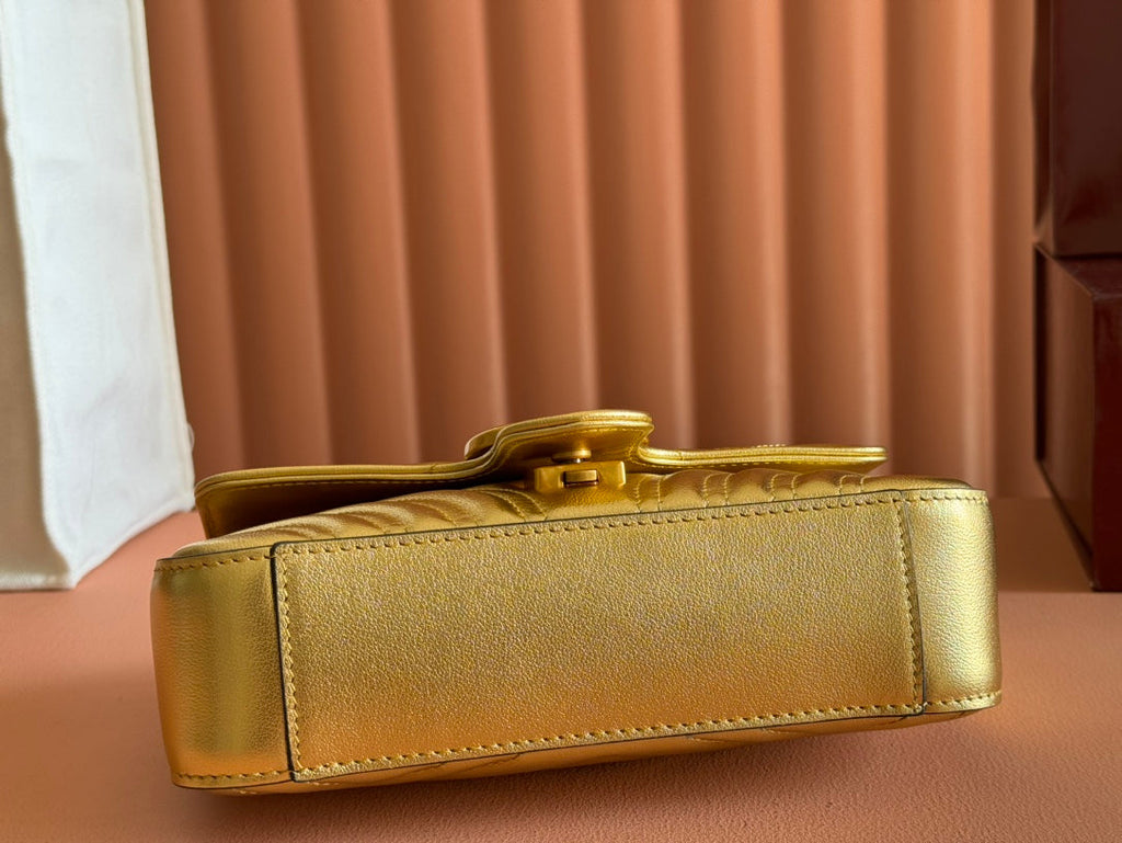 GUCCI MARMONT MEDIUM SHOUDER BAG 23 IN YELLOW GLOSSY CALFSKIN