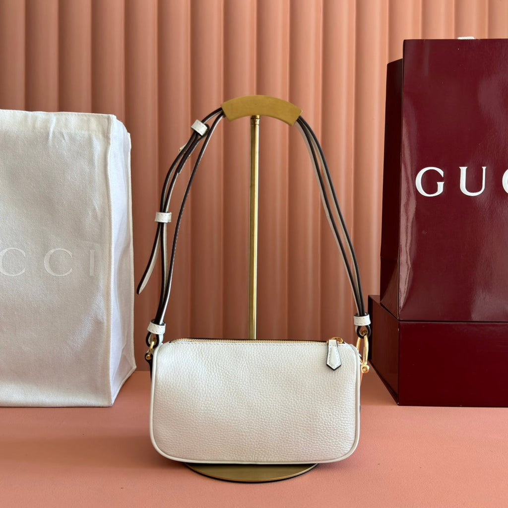 GUCCI 26S SHOULDER BAG 19 IN WHITE CALFSKIN