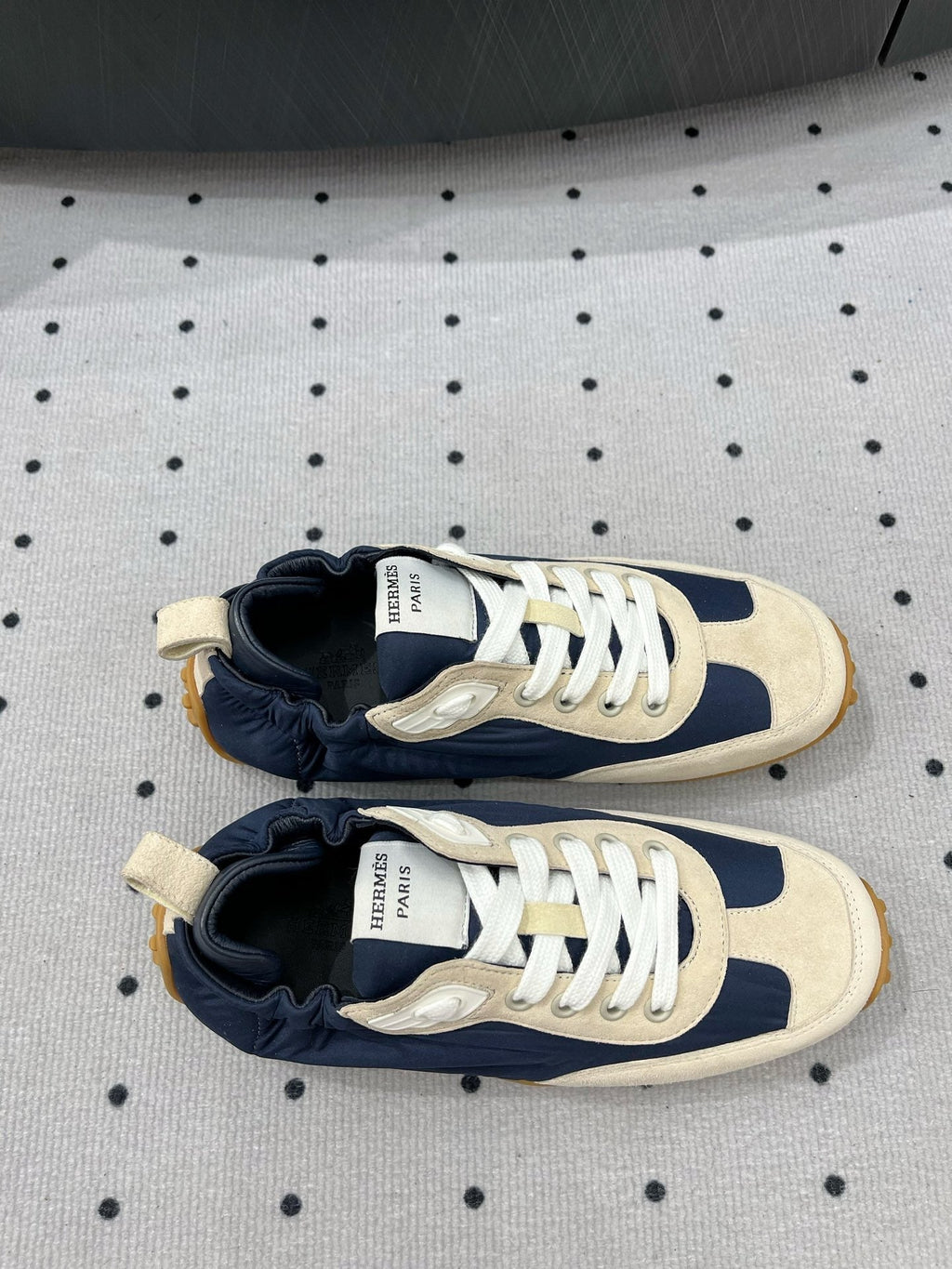 HERMES TRAIL SNEAKER IN IVORY TAN MIX SPACE BLUE SUEDE