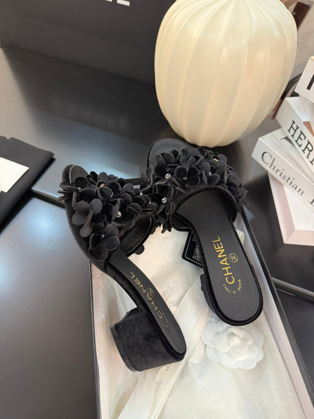 CHANEL MID HEEL 45 MM MULE IN BLACK VELVET