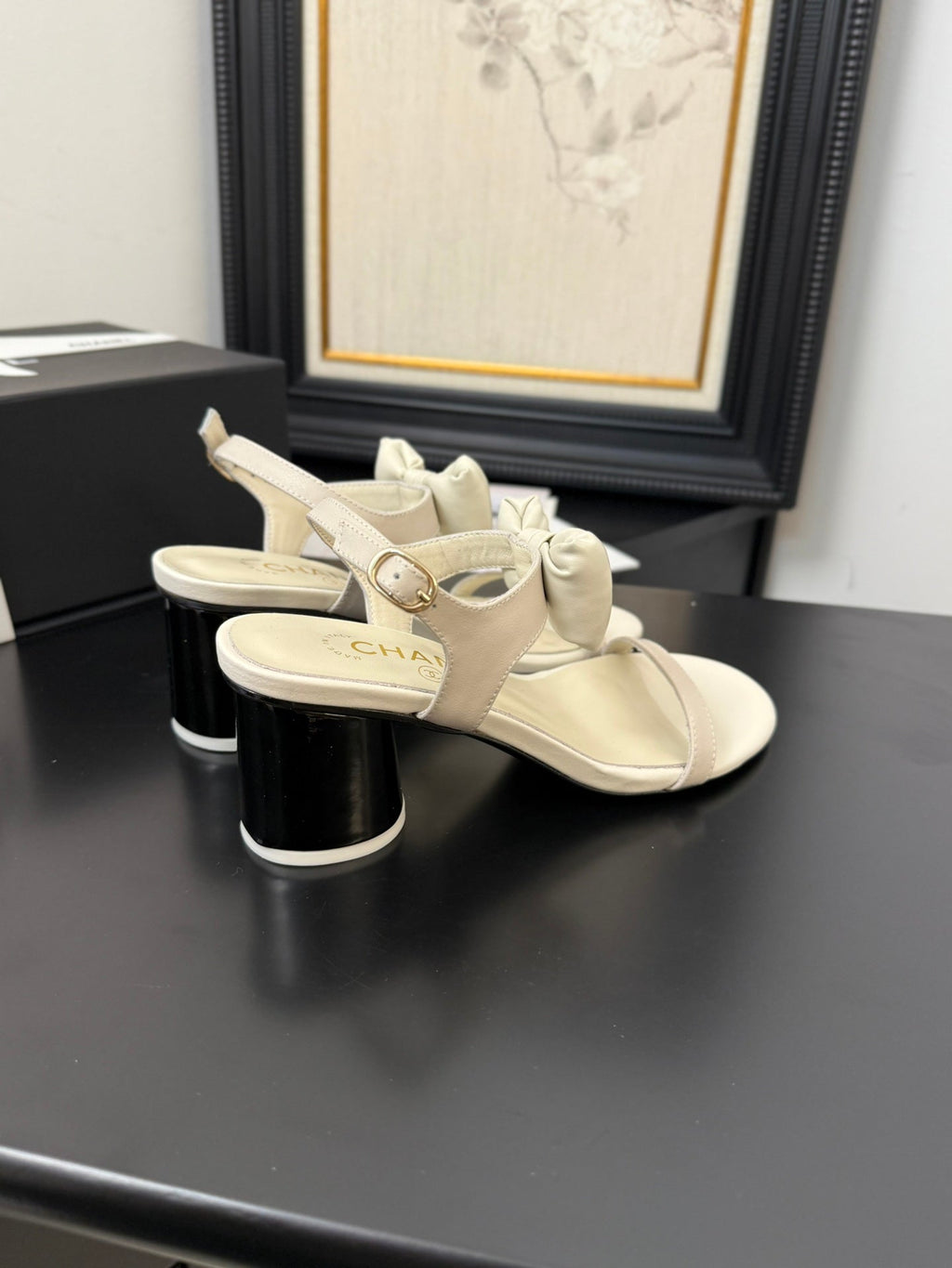 CHANEL MID HEEL 45 MM SANDALS IN WHITE CREAM CALFSKIN