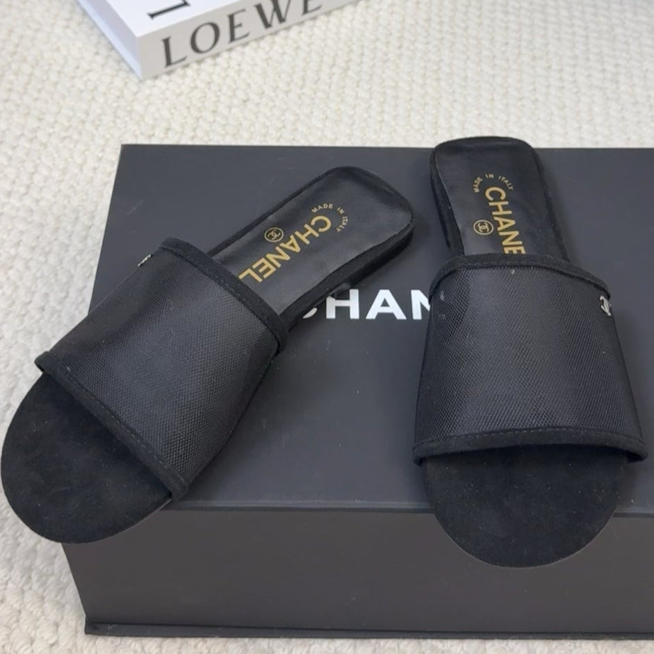 CHANEL FLAT SLIDE IN BLACK MESH AND SUEDE